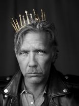 Mikael Persbrandt