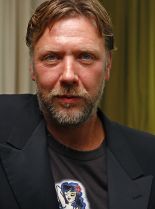 Mikael Persbrandt