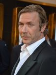 Mikael Persbrandt