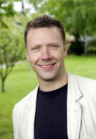 Mikael Persbrandt