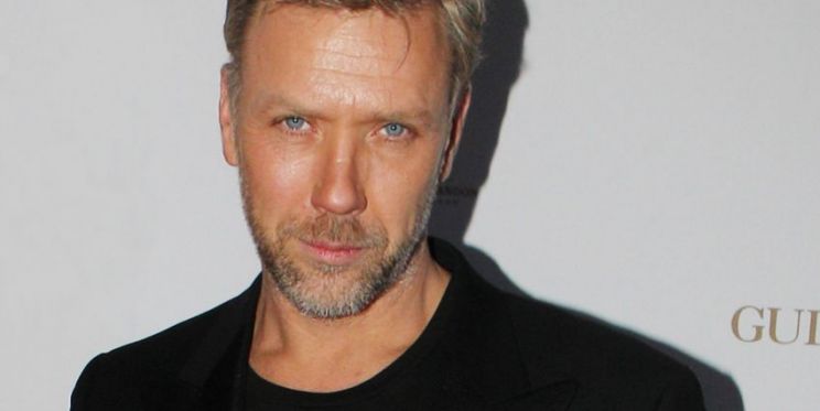 Mikael Persbrandt