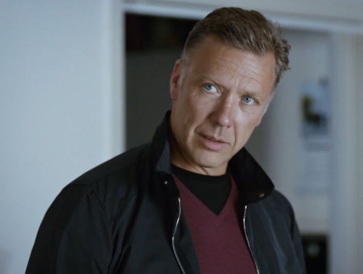 Mikael Persbrandt