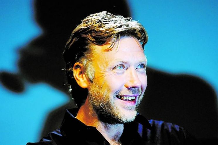 Mikael Persbrandt