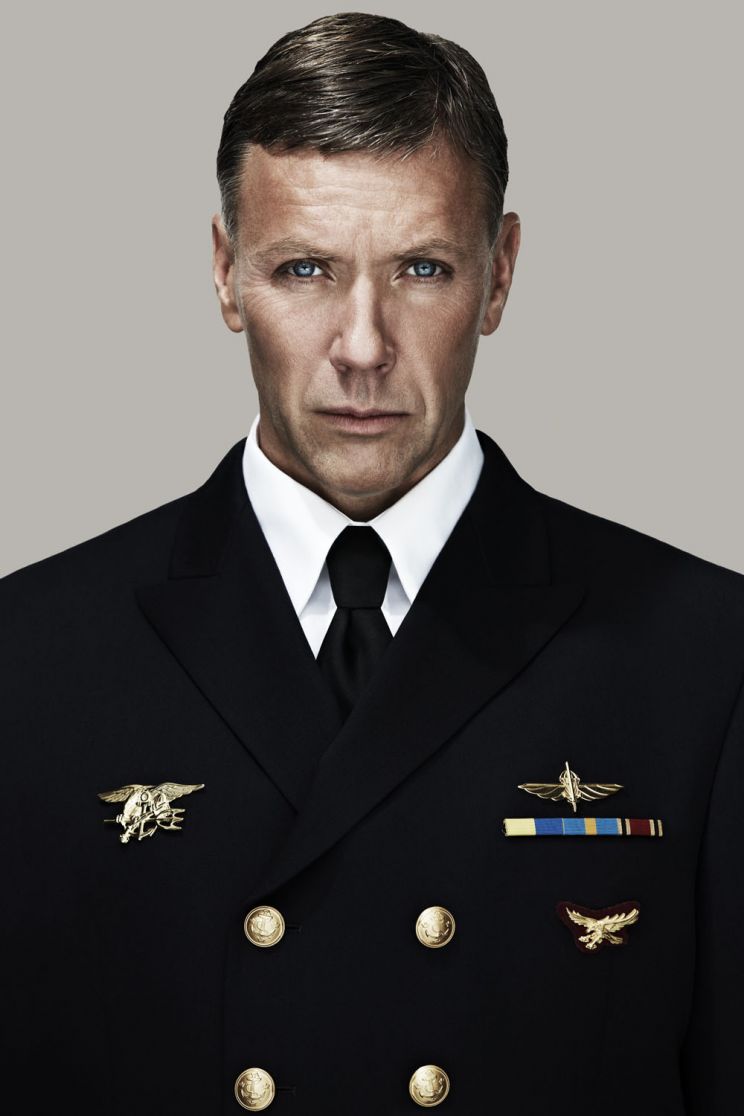 Mikael Persbrandt