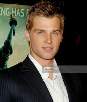 Mike Vogel