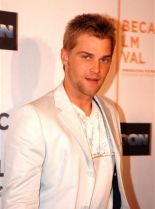 Mike Vogel #81812 picture (Portrait Medium)