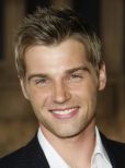 Mike Vogel