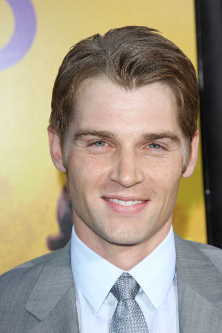 Mike Vogel