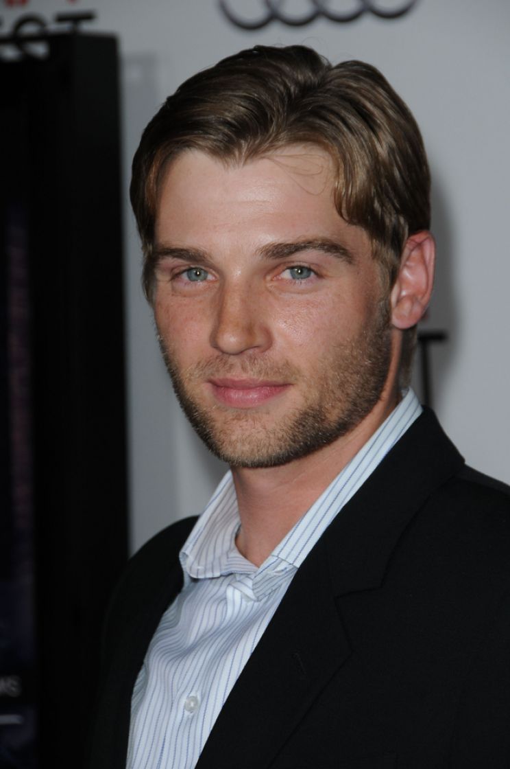 Mike Vogel