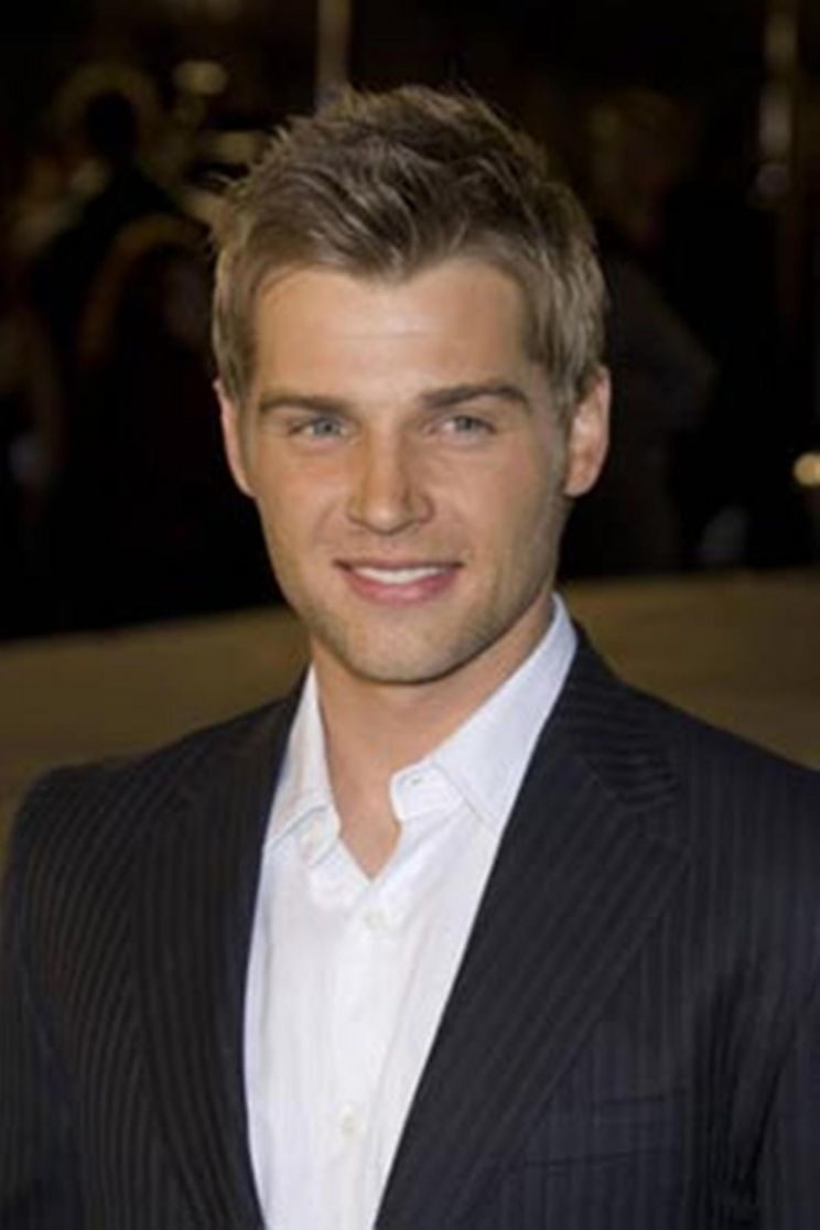 Mike Vogel