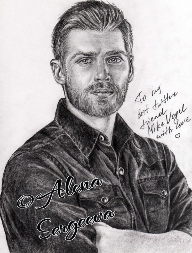 Mike Vogel