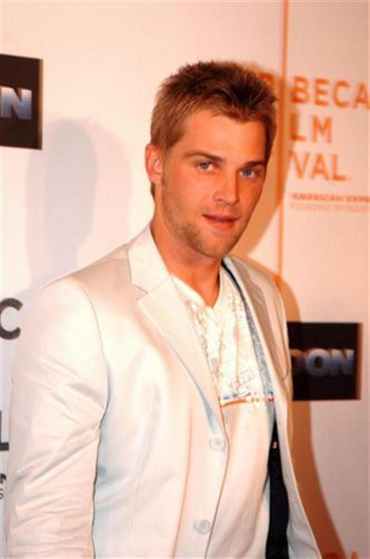 Mike Vogel