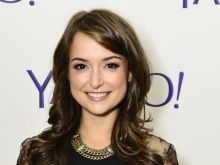 Milana Vayntrub