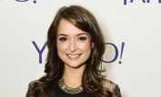 Milana Vayntrub