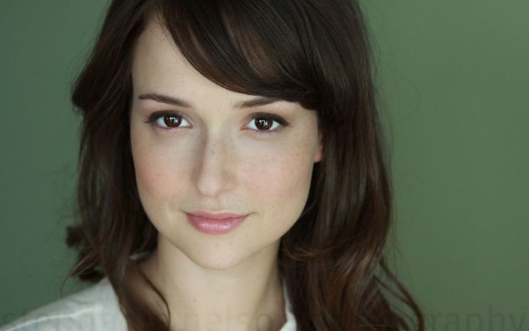 Milana Vayntrub