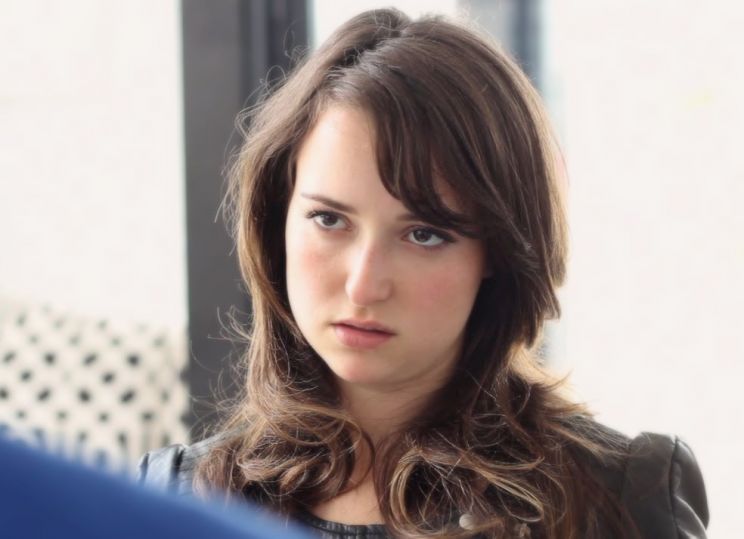 Milana Vayntrub