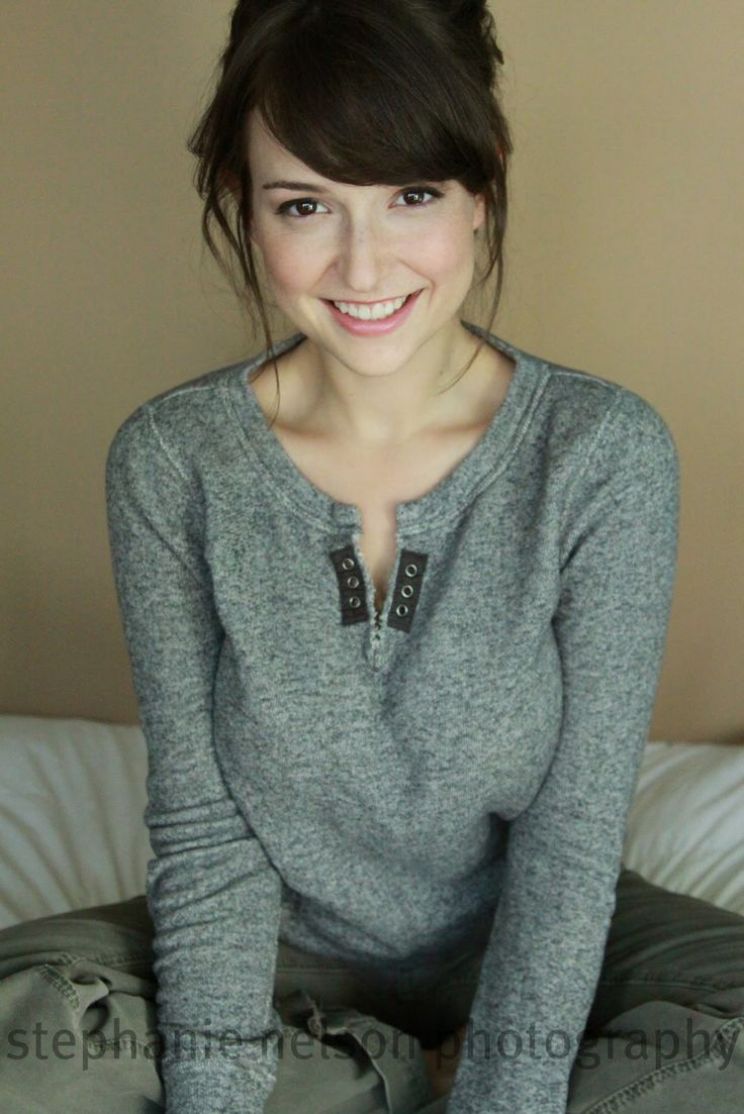 Milana Vayntrub