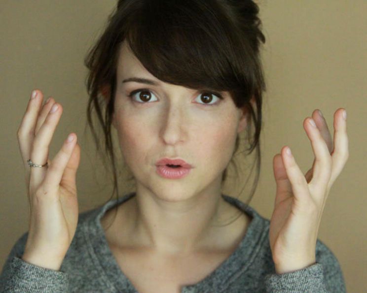 Milana Vayntrub