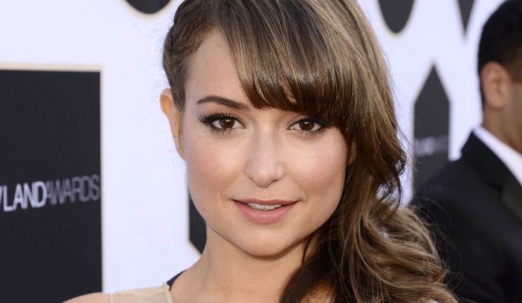 Milana Vayntrub