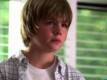 Miles Heizer photo