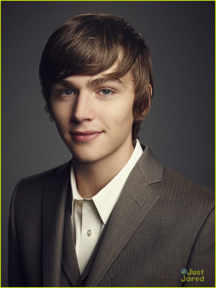 Miles Heizer