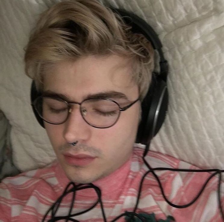 Miles Heizer