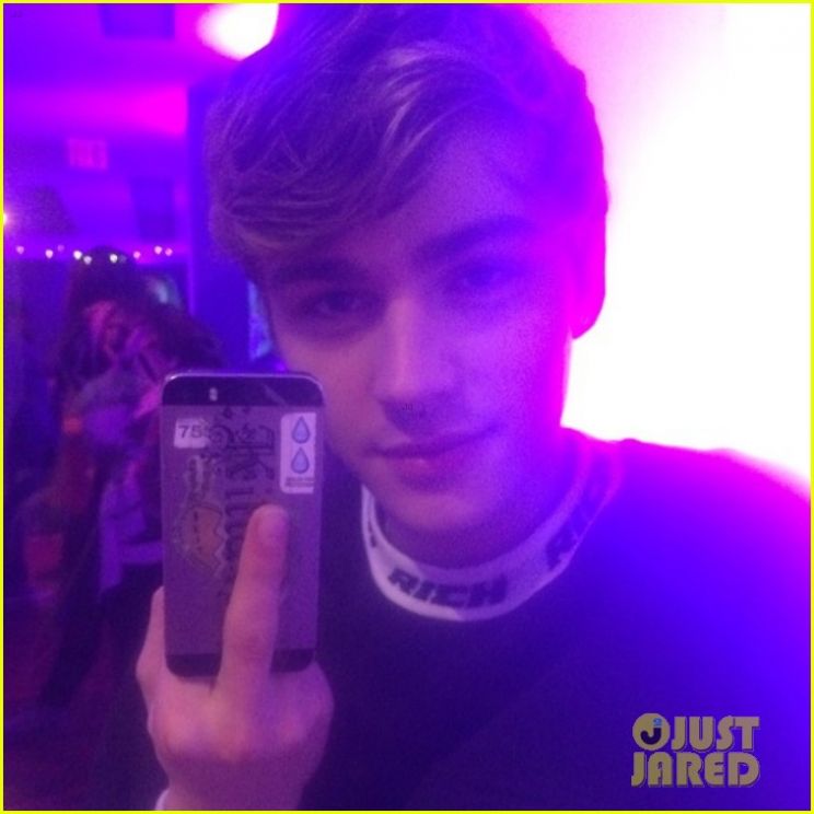 Miles Heizer
