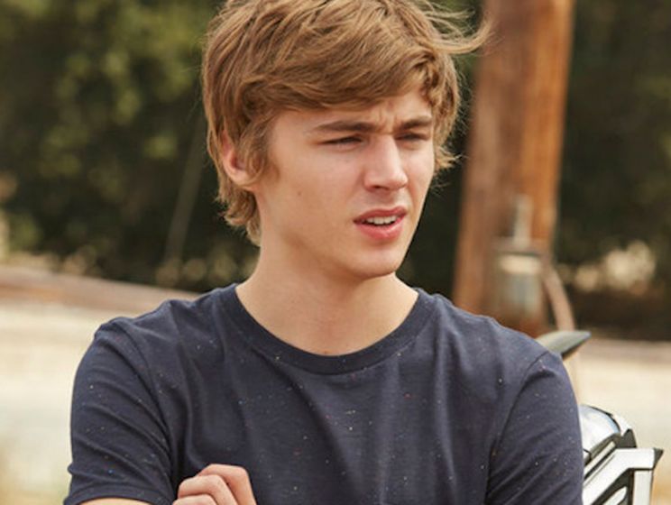 Miles Heizer