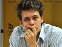 Milos Bikovic #3386986 picture (Landscape Medium)