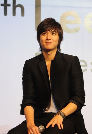 Min-ho Lee