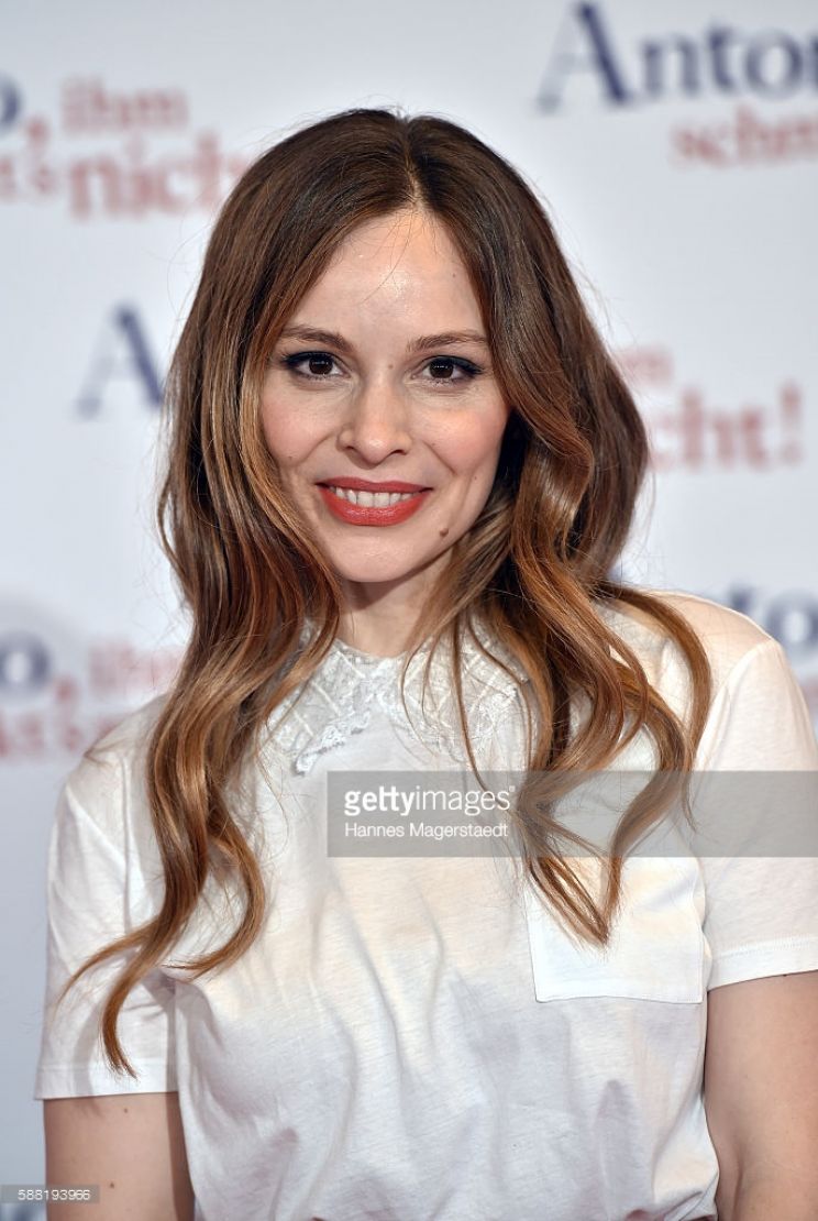Mina Tander