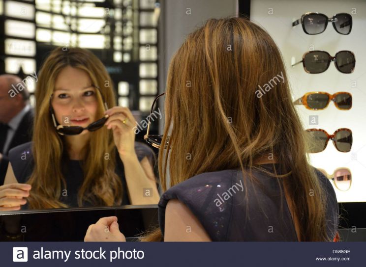 Mina Tander