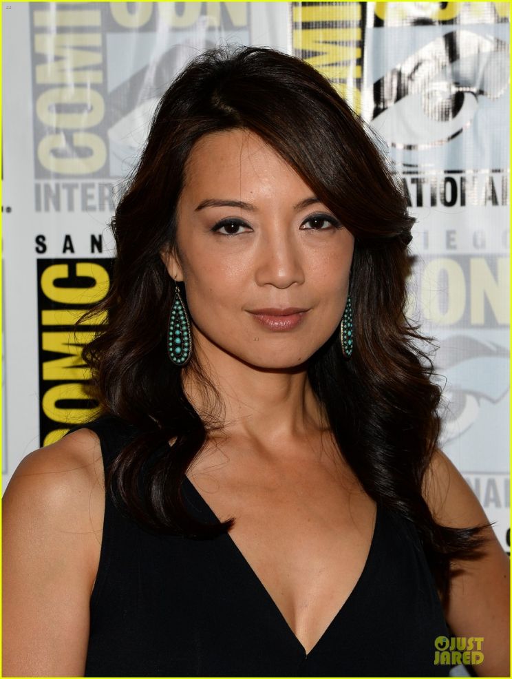 Ming-Na Wen