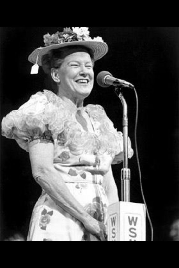 Minnie Pearl