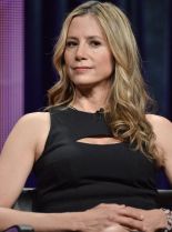 Mira Sorvino photo