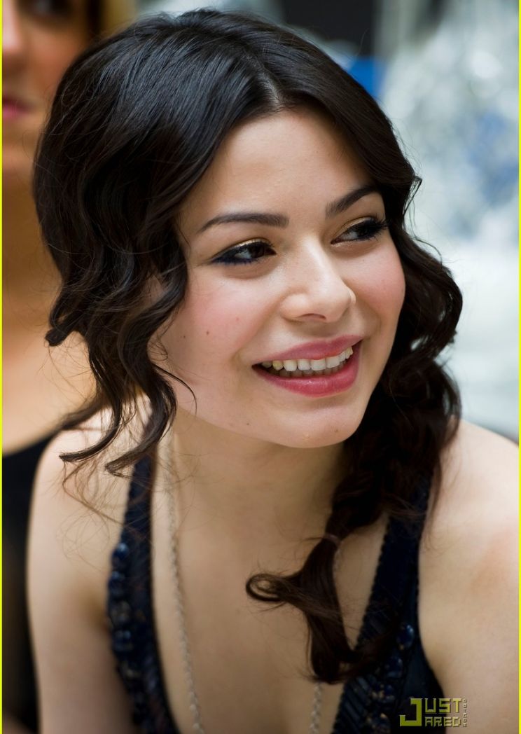 Miranda Cosgrove