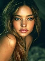 Miranda Kerr #257849 picture (Portrait Medium)