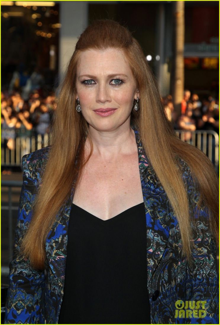 Mireille Enos
