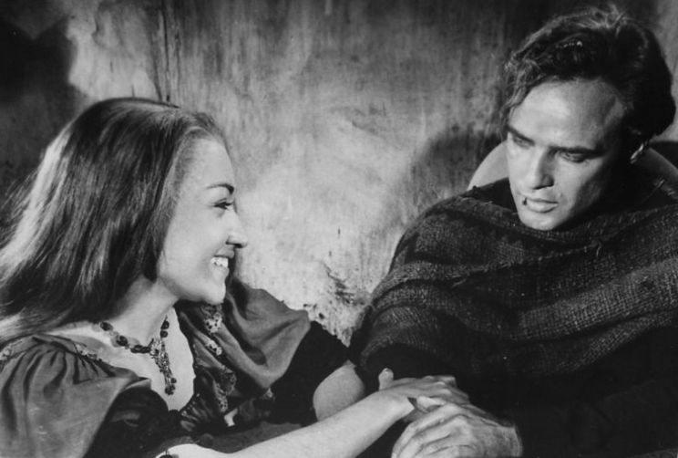 Miriam Colon