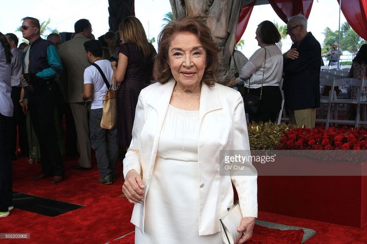 Miriam Colon