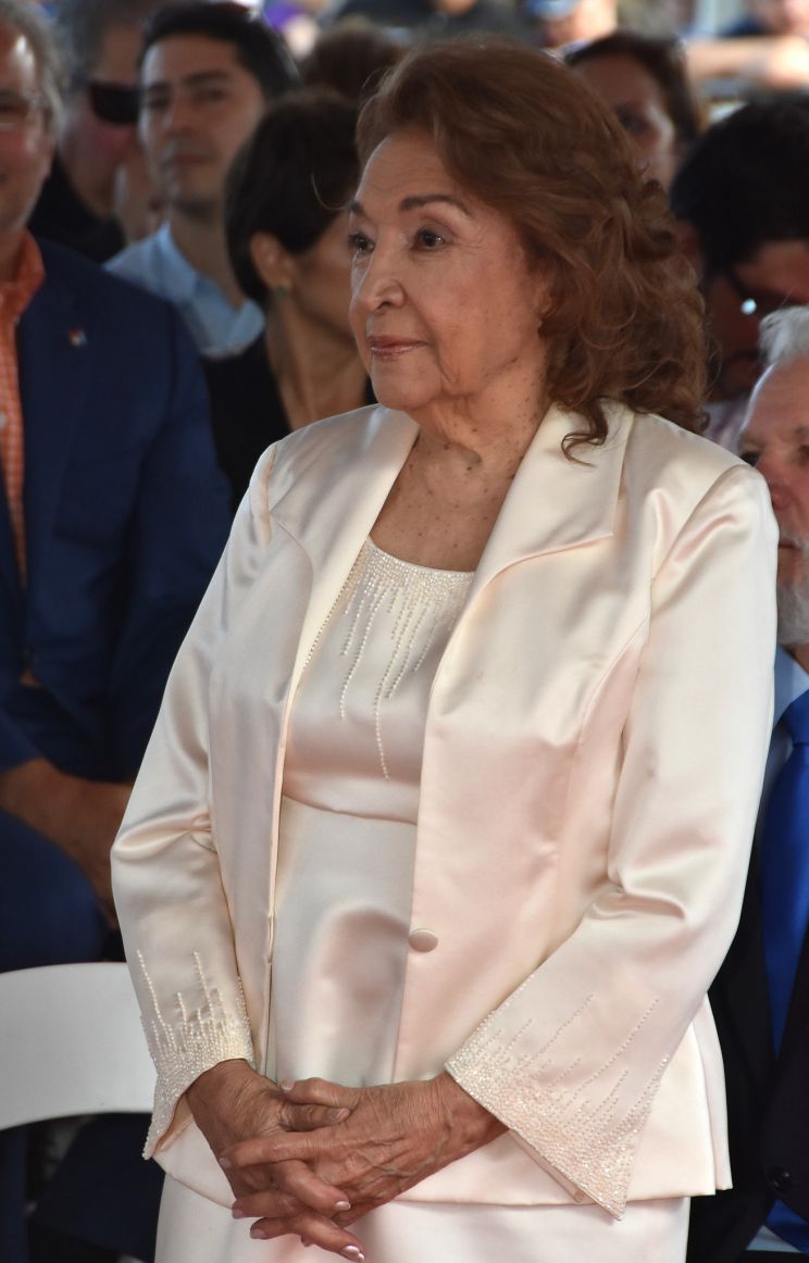 Miriam Colon