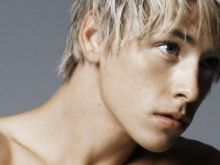 Mitch Hewer