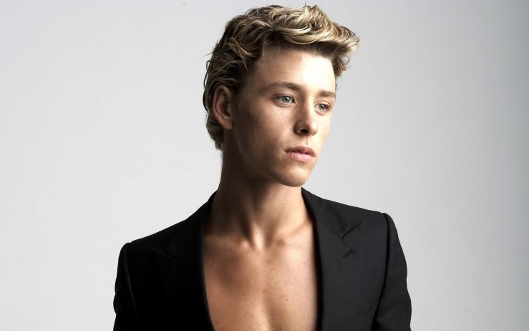 Mitch Hewer