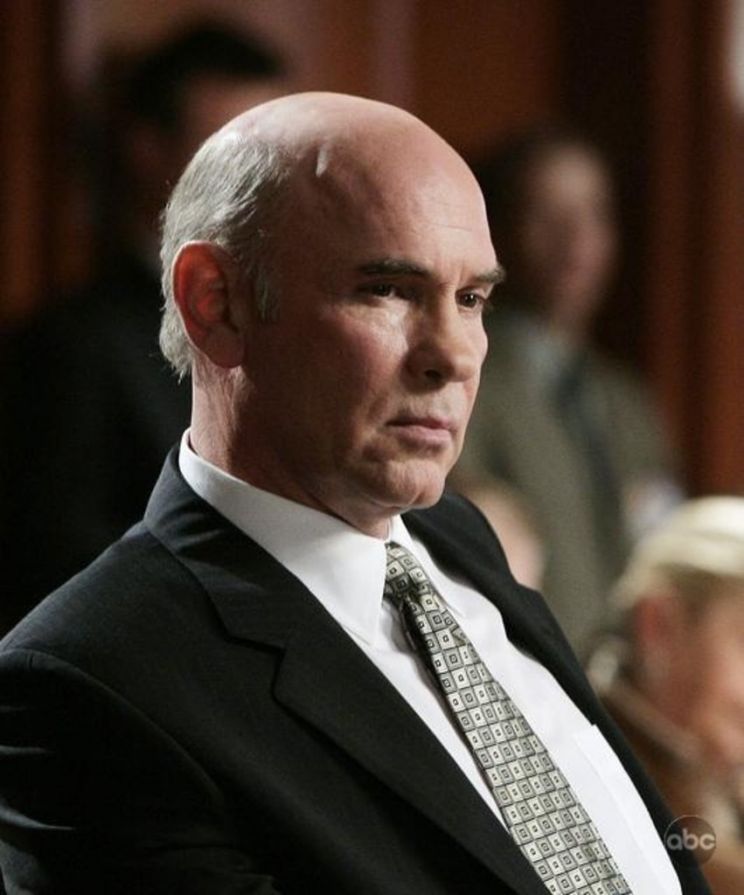 Mitch Pileggi