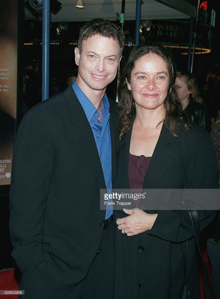 Moira Sinise