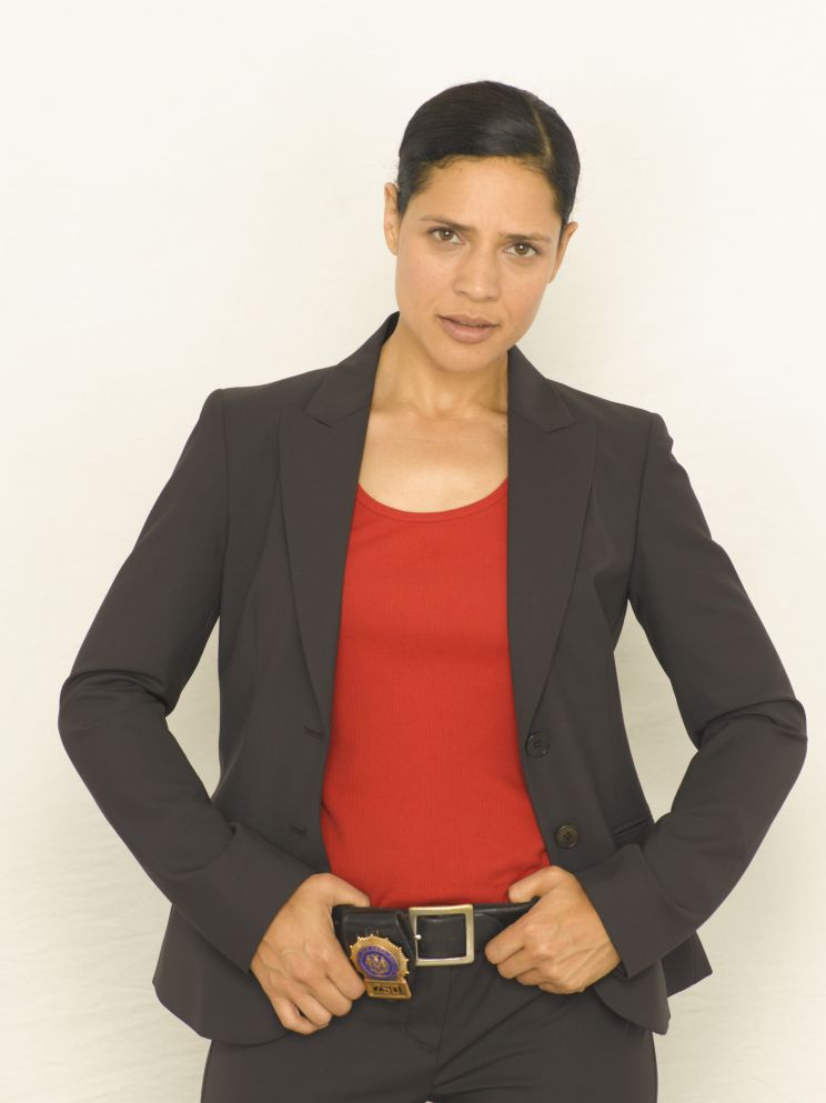 Monique Gabriela Curnen