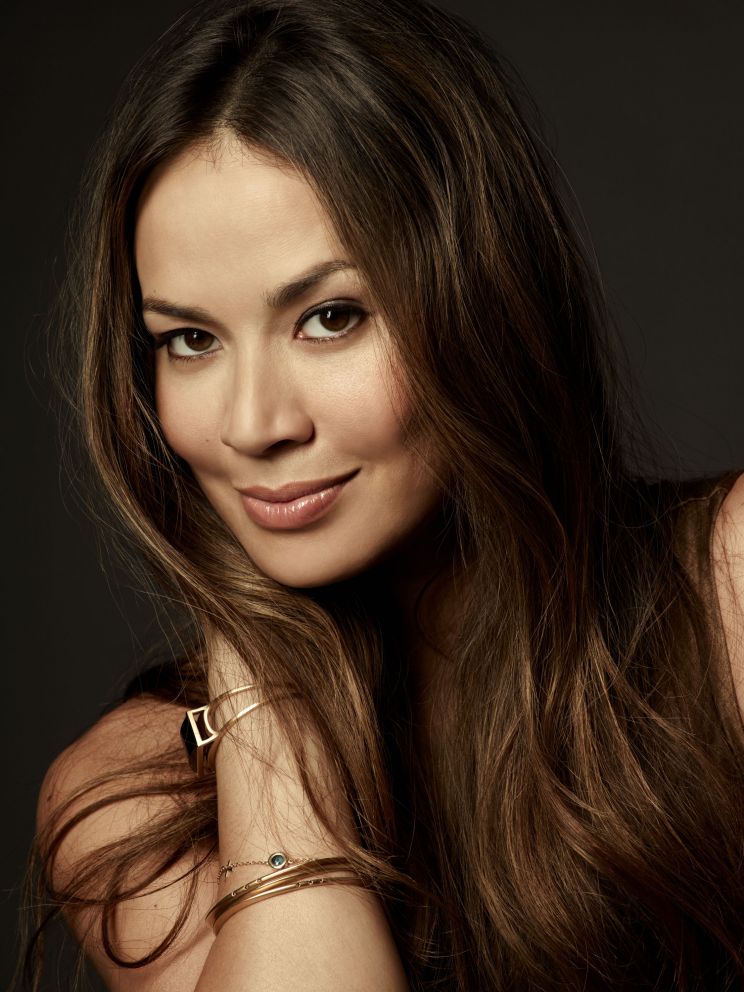 Moon Bloodgood