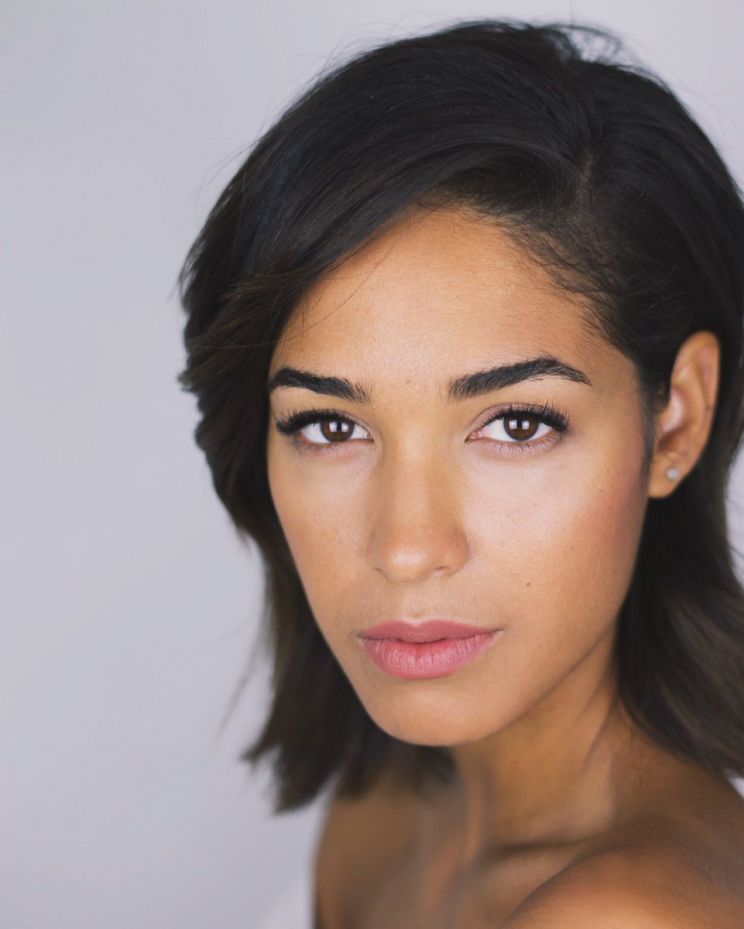 Moriah Peters