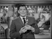 Mort Mills