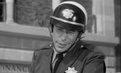 Mort Mills